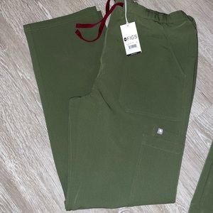 Mens Figs Cairo Cargo Scrub Pants- dark olive